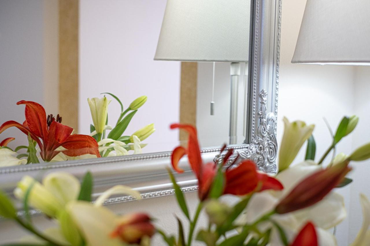 Nadiona Suites Red & Cream Corfu  Экстерьер фото